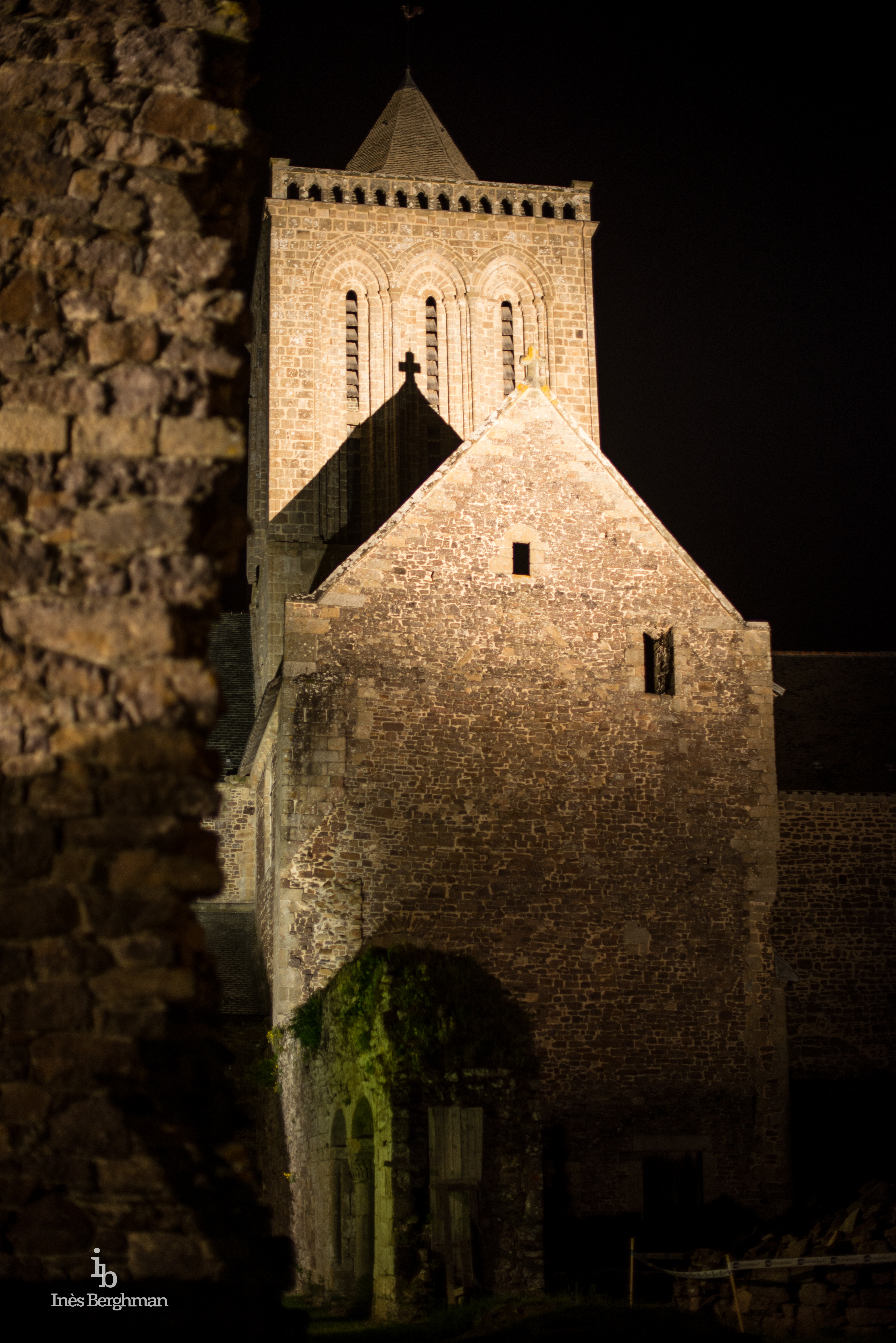 Abbaye de la Lucerne la nuit